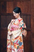 たまご色に刺繍丸紋、鳳凰獅子の振袖【fui02】