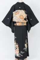 江戸友禅に手刺繍の南蛮船、大彦製五つ紋付黒振袖【tom44】